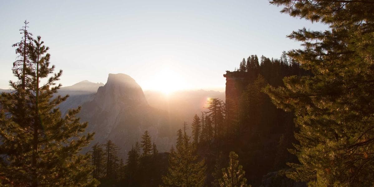 Envoyer son enfant étudier en Algérie depuis la France : ce qu'il faut prévoir